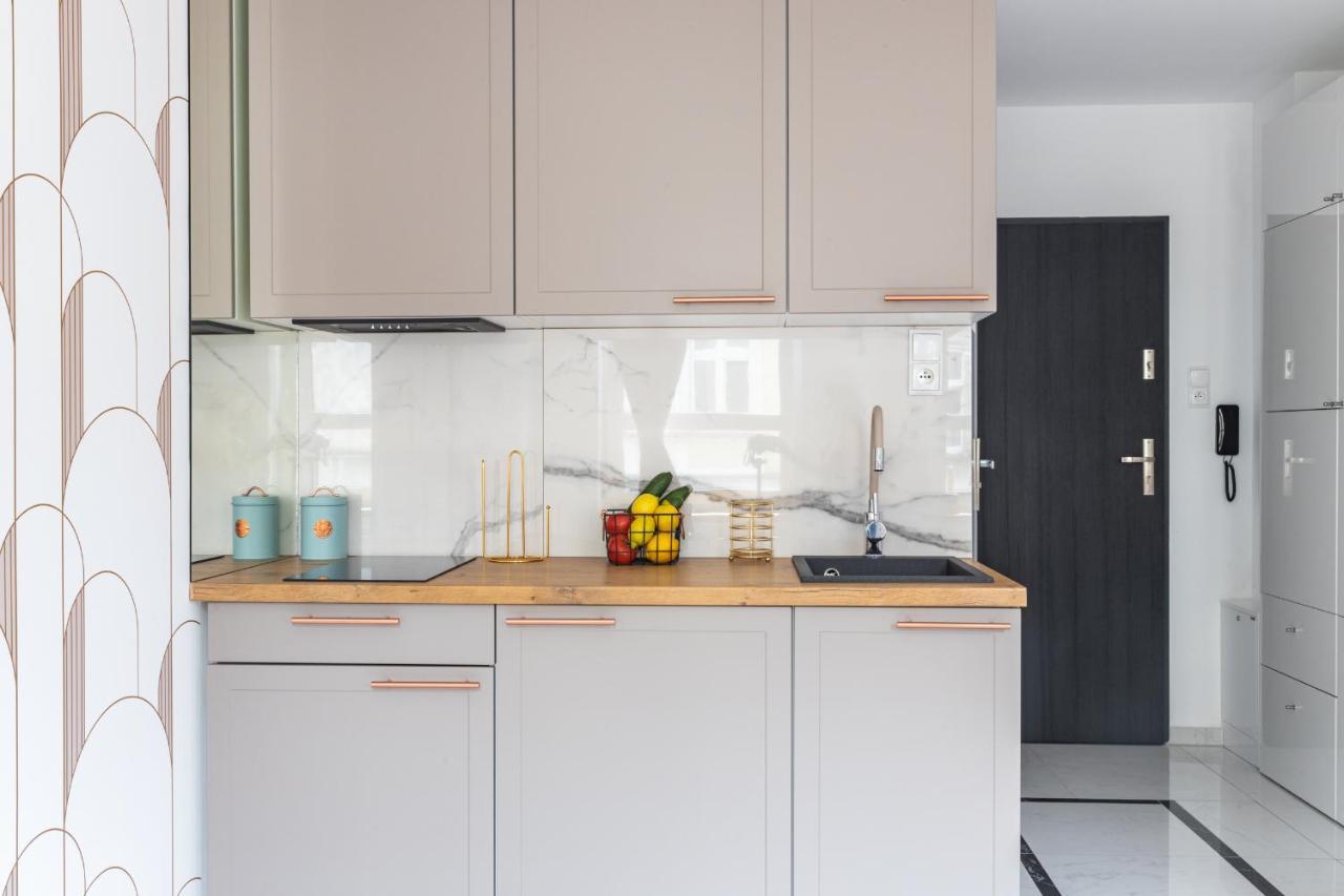 Moveen! Wynajem Apartamentow We Wroclawiu! 10 Minut Od Centrum * Wroclaw
