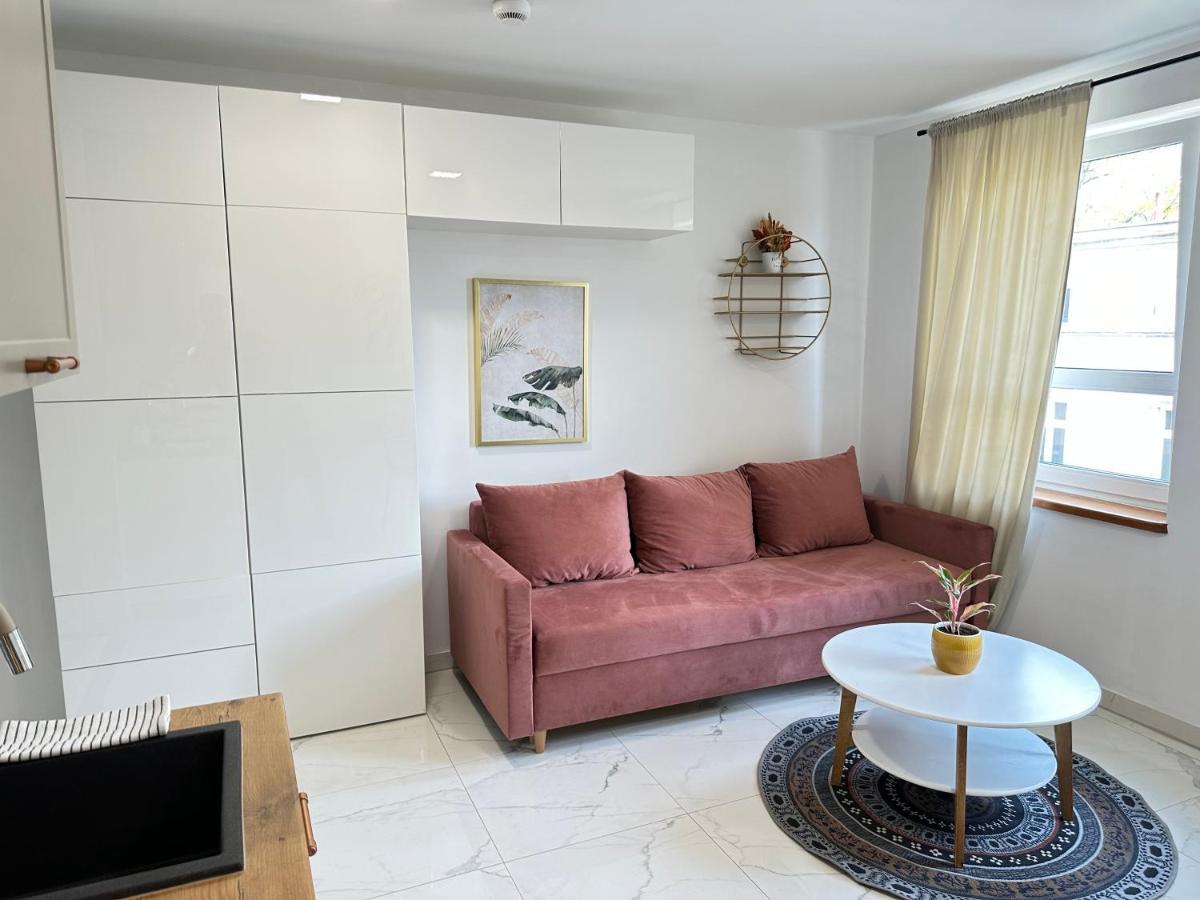 Moveen! Wynajem Apartamentow We Wroclawiu! 10 Minut Od Centrum Apartment
