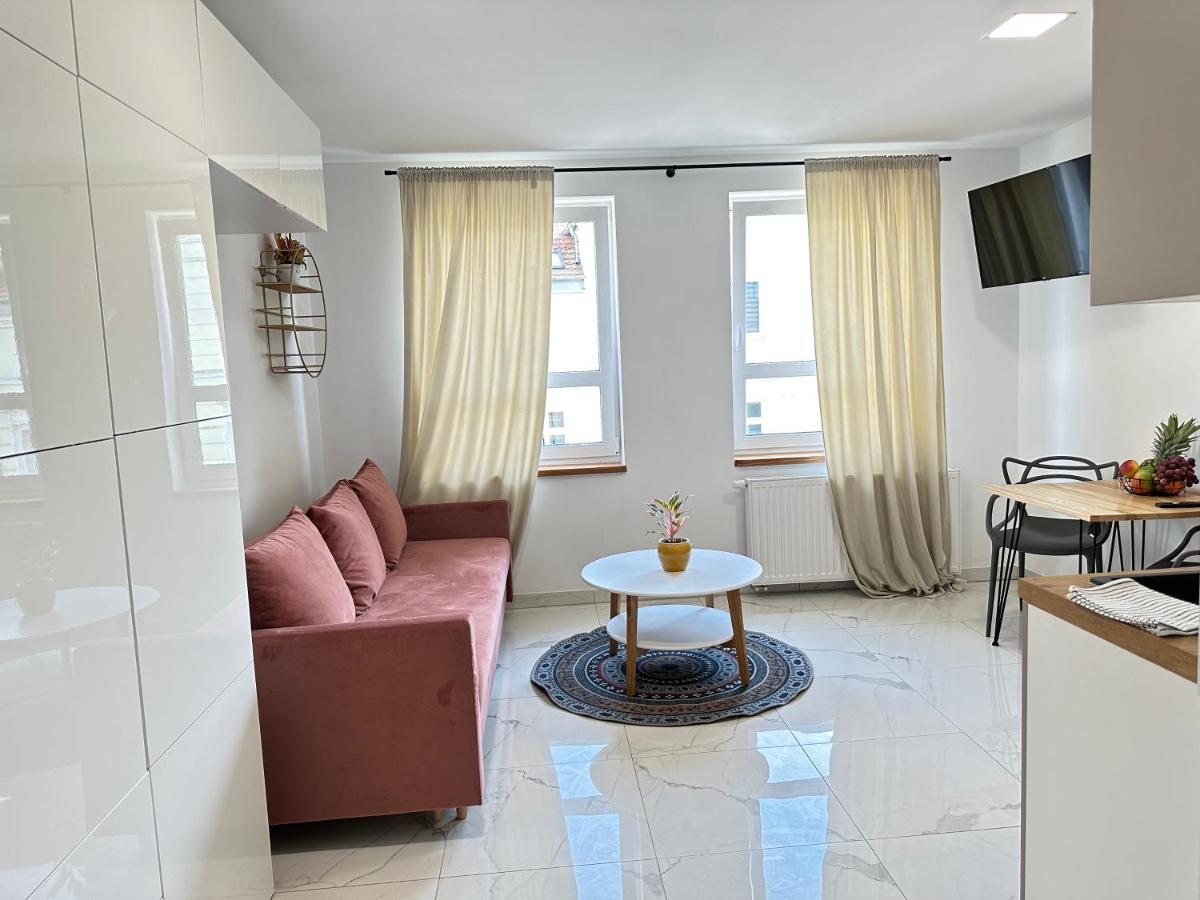 Moveen! Wynajem Apartamentow We Wroclawiu! 10 Minut Od Centrum Apartment Wroclaw