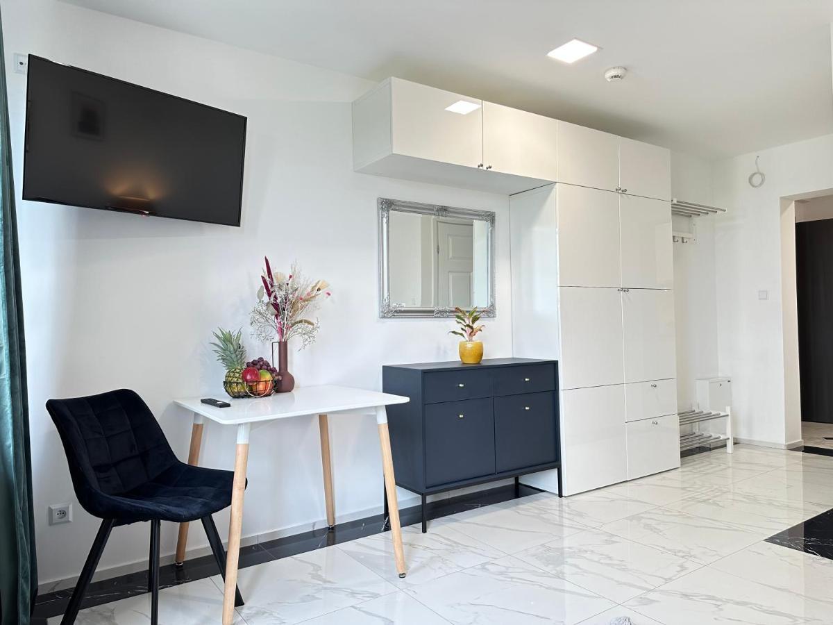 Moveen! Wynajem Apartamentow We Wroclawiu! 10 Minut Od Centrum Apartment Wroclaw