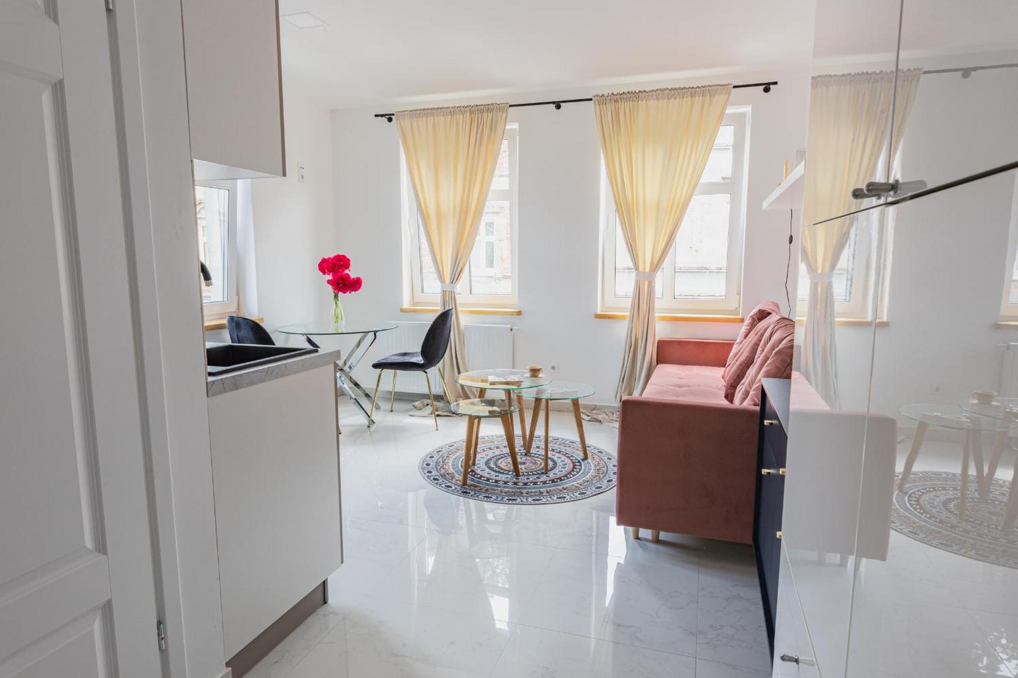 Apartment Moveen! Wynajem Apartamentow We Wroclawiu! 10 Minut Od Centrum Wroclaw