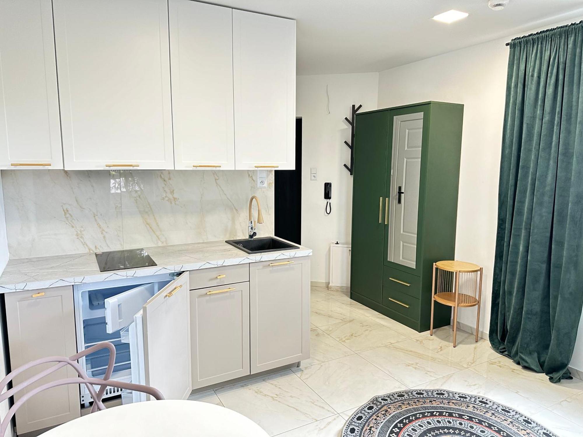 Apartment Moveen! Wynajem Apartamentow We Wroclawiu! 10 Minut Od Centrum *