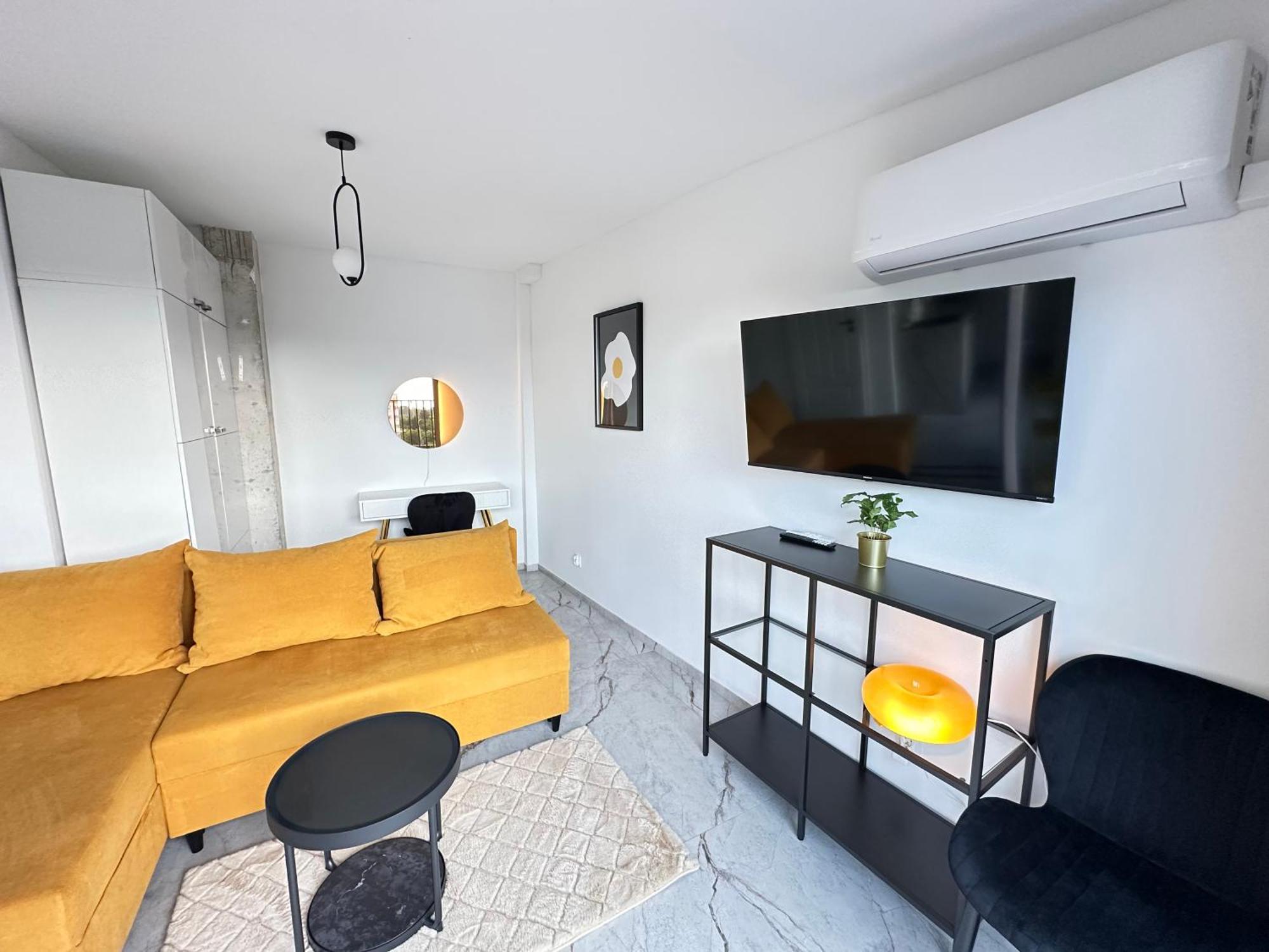 Moveen! Wynajem Apartamentow We Wroclawiu! 10 Minut Od Centrum Apartment Wroclaw